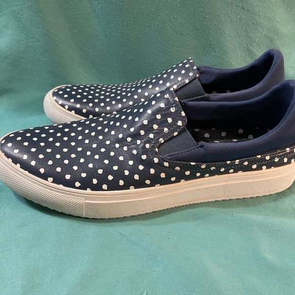 Mark Nason slip on polka dot shoes - size 8- NWOT - Picture 1 of 7